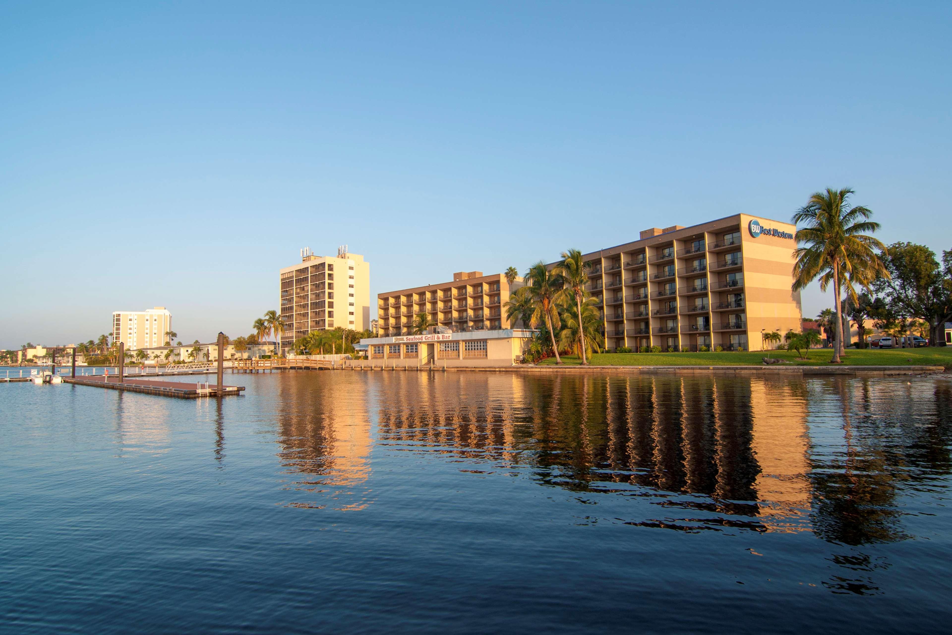 Best Western Fort Myers Waterfront Норт-Форт-Маєрс Екстер'єр фото